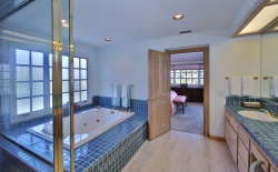 24929 Lorena Drive, Calabasas CA: 