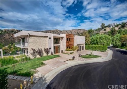 42   Cinch  Road, Bell Canyon CA: 