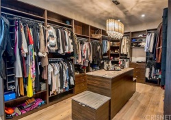 42   Cinch  Road, Bell Canyon CA: 