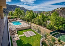 42   Cinch  Road, Bell Canyon CA: 