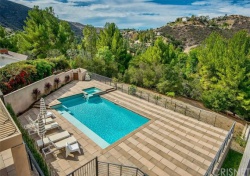42   Cinch  Road, Bell Canyon CA: 