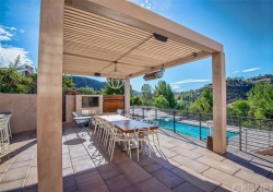 42   Cinch  Road, Bell Canyon CA: 