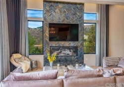 42   Cinch  Road, Bell Canyon CA: 