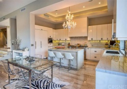 42   Cinch  Road, Bell Canyon CA: 