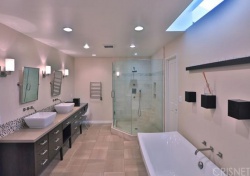 5525   Paradise Valley  Road, Hidden Hills CA: 