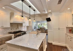 5525   Paradise Valley  Road, Hidden Hills CA: 
