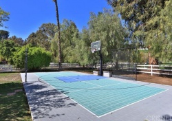 5525   Paradise Valley  Road, Hidden Hills CA: 