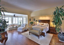 4509 ALTA TUPELO Drive, Calabasas : 