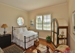 4509 ALTA TUPELO Drive, Calabasas : 