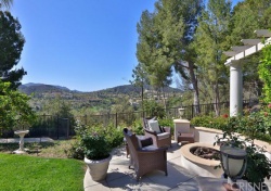 4509 ALTA TUPELO Drive, Calabasas : 