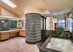 5625 Penland Road, Hidden Hills CA: 