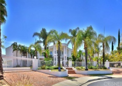 23476   Palm  Drive, Calabasas CA: 