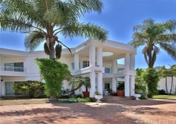 23476   Palm  Drive, Calabasas CA: 