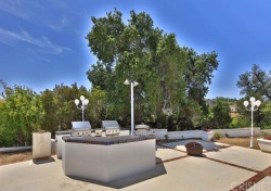 23476   Palm  Drive, Calabasas CA: 