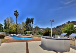 23476   Palm  Drive, Calabasas CA: 