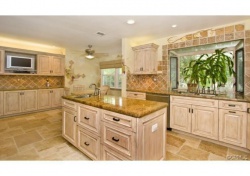 5421 Round Meadow Road, Hidden Hills CA: 