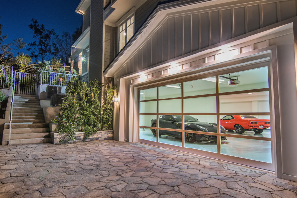 25081 Lewis and Clark, Hidden Hills CA: 