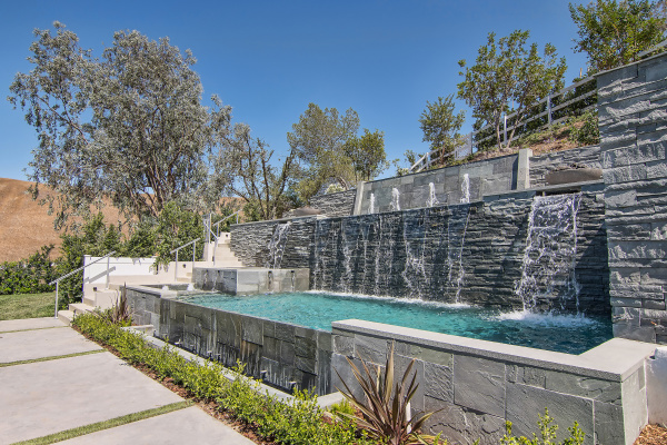 25081 Lewis and Clark, Hidden Hills CA: 