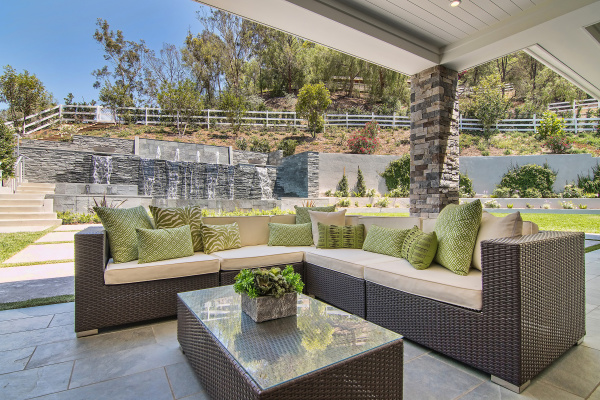 25081 Lewis and Clark, Hidden Hills CA: 