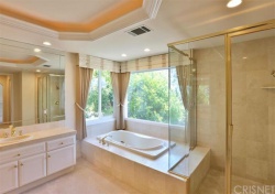25448   CUMBERLAND  Lane, Calabasas CA: 