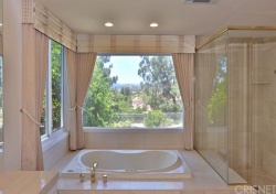 25448   CUMBERLAND  Lane, Calabasas CA: 