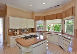 5307 NEWCASTLE Lane, Calabasas CA: 