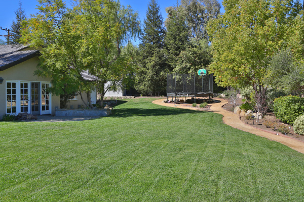 5382 Scott Robertson Road, Hidden Hills CA: 