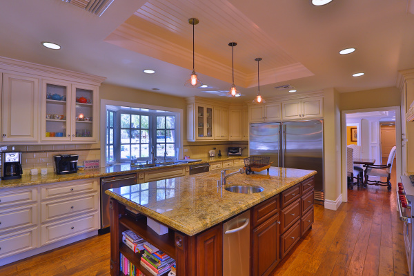 5382 Scott Robertson Road, Hidden Hills CA: 