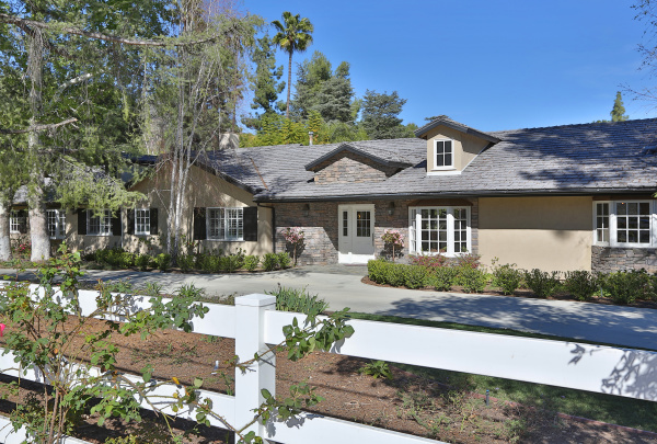 5382 Scott Robertson Road, Hidden Hills CA: 