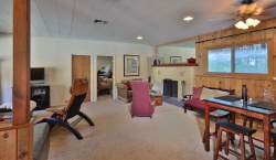 5912 Penfield Avenue, Woodland Hills CA: 