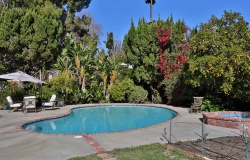 5912 Penfield Avenue, Woodland Hills CA: 