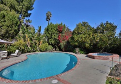 5912 Penfield Avenue, Woodland Hills CA: 