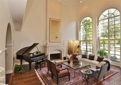 4509 Alta Tupelo Drive, Calabasas CA: 