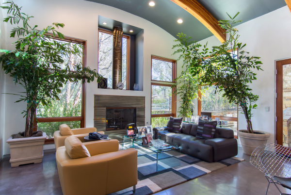 5717 Round Meadow Road, Hidden Hills CA: 