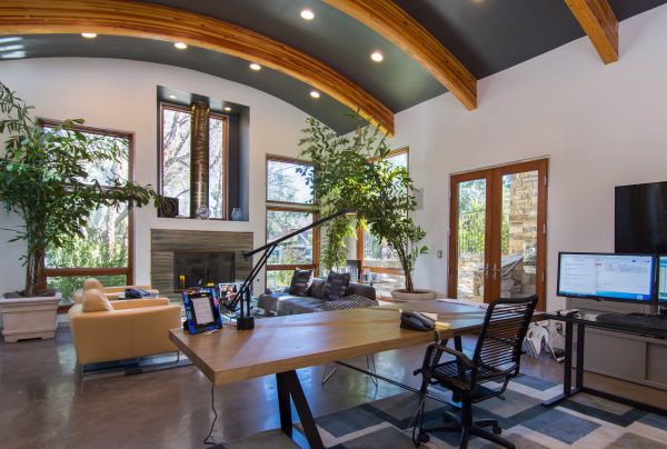 5717 Round Meadow Road, Hidden Hills CA: 