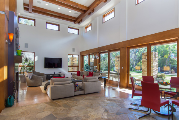 5717 Round Meadow Road, Hidden Hills CA: 