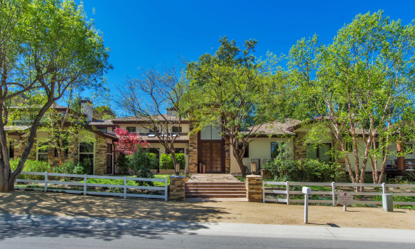 5717 Round Meadow Road, Hidden Hills CA: 