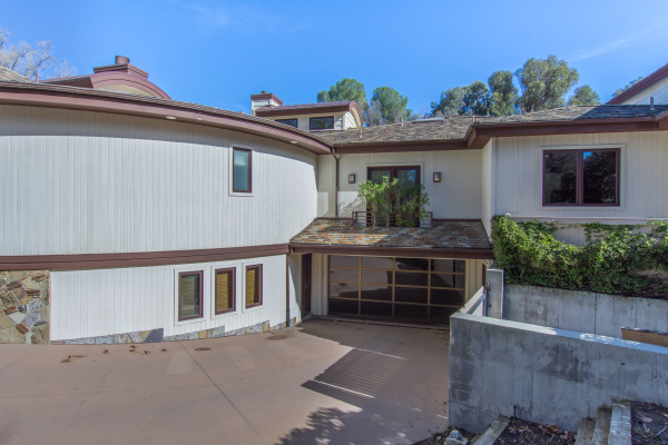 5717 Round Meadow Road, Hidden Hills CA: 