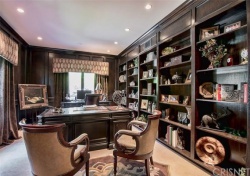5056 Parkway Calabasas, Calabasas CA: 