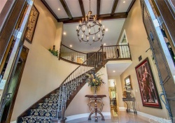 5056 Parkway Calabasas, Calabasas CA: 