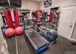 5056 Parkway Calabasas, Calabasas CA: 