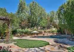 5056 Parkway Calabasas, Calabasas CA: 