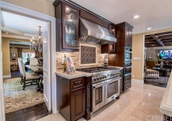 5056 Parkway Calabasas, Calabasas CA: 