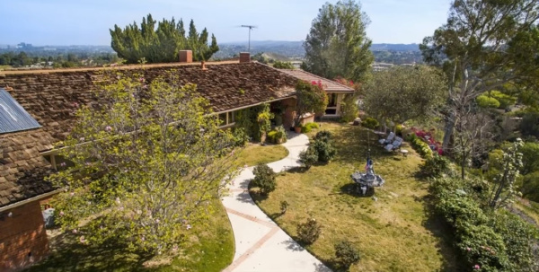 5550 Bonneville Road, Hidden Hills CA: 