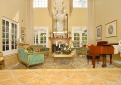 24012 Chestnut Way, Calabasas CA: 
