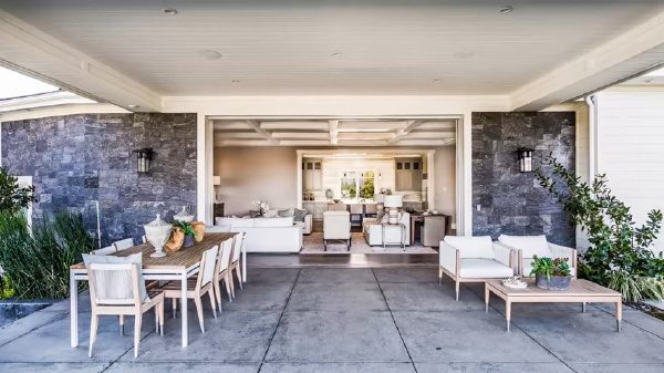 5900 Clear Valley Road, Hidden Hills CA: 