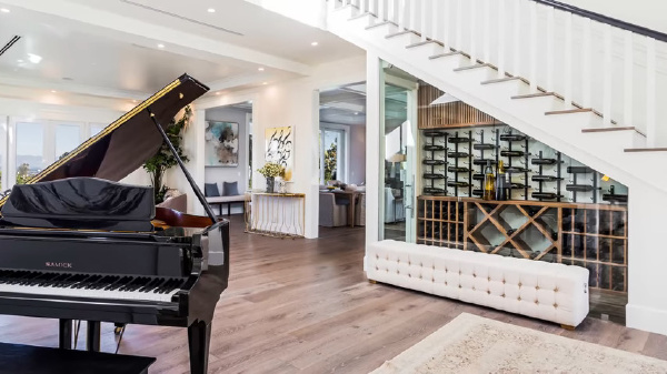 5900 Clear Valley Road, Hidden Hills CA: 