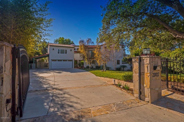 3927 BLACK BIRD, Calabasas CA: 