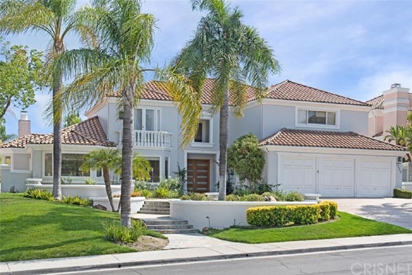 5325 COLLINGWOOD, Calabasas CA: 