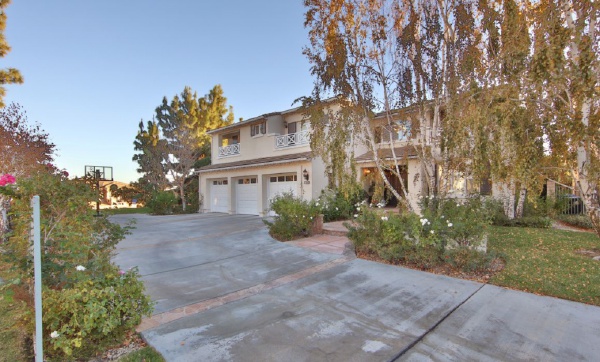 7301 HILLSVIEW Court, West Hills CA: 